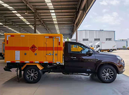 营口爆破器材运输车